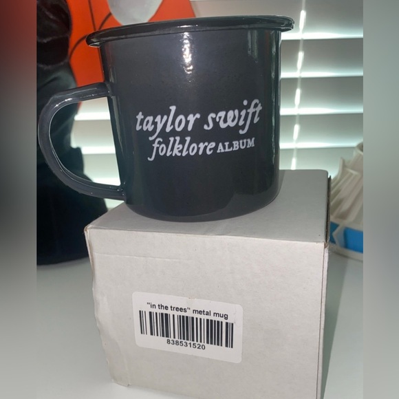 Taylor Swift Folklore metal mug - new in box* - Picture 2 of 2